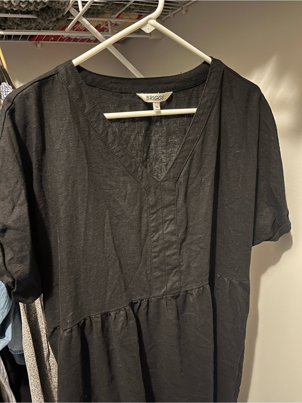 Briggs New York Black V-Neck Tiered Short Sleeve Tunic
